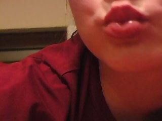 AnnaBelle Lee Has Lusty Lips